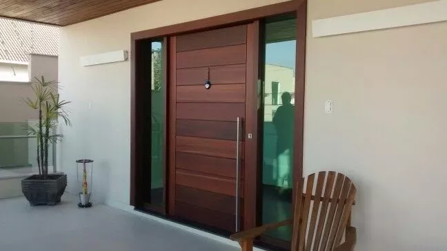 porta de madeira pivotante cumaru