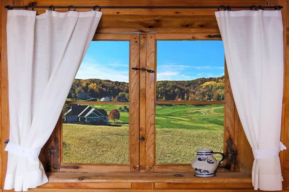 Qual o tamanho ideal para janela de madeira para quarto