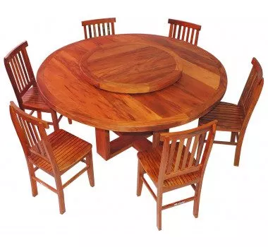 Mesa com 6 cadeiras em madeira de demolição