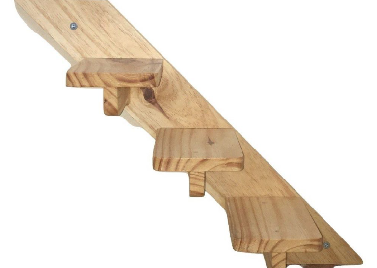 Prancha de madeira para degrau de escada