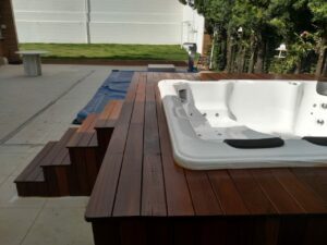 Deck de Madeira com Spa